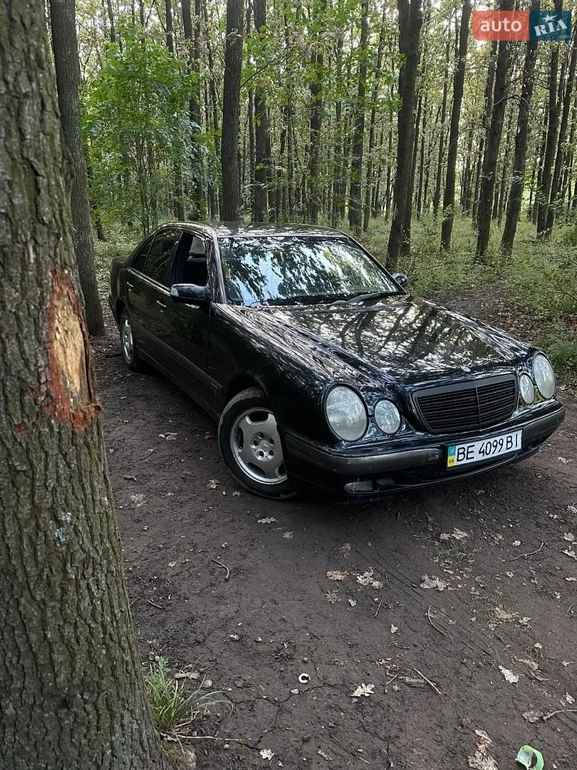 Mercedes-Benz E-Class, 2001