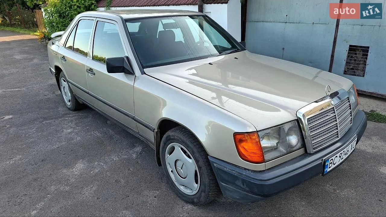 Mercedes-Benz E-Class, 1989