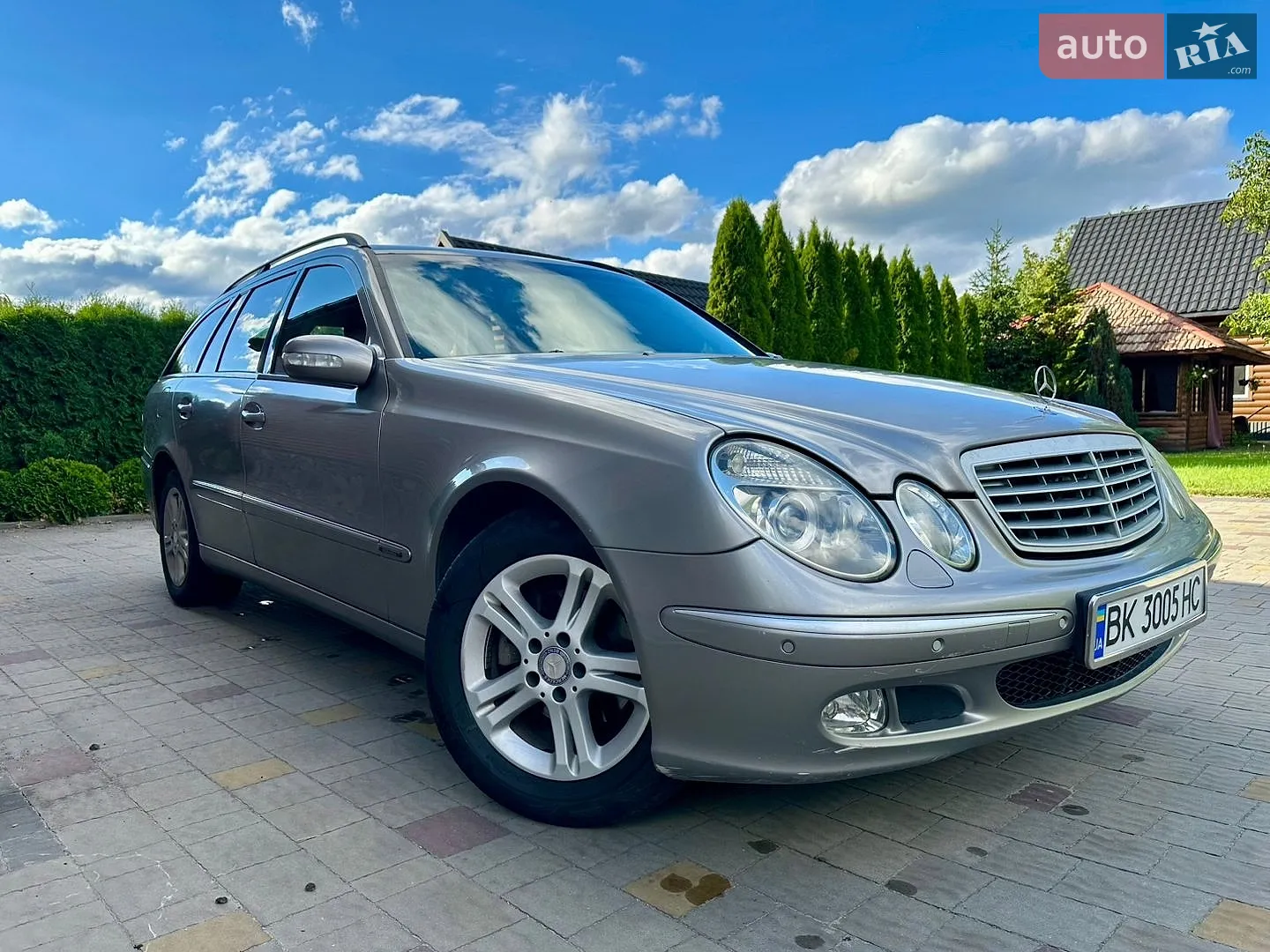 Mercedes-Benz E-Class, 2004