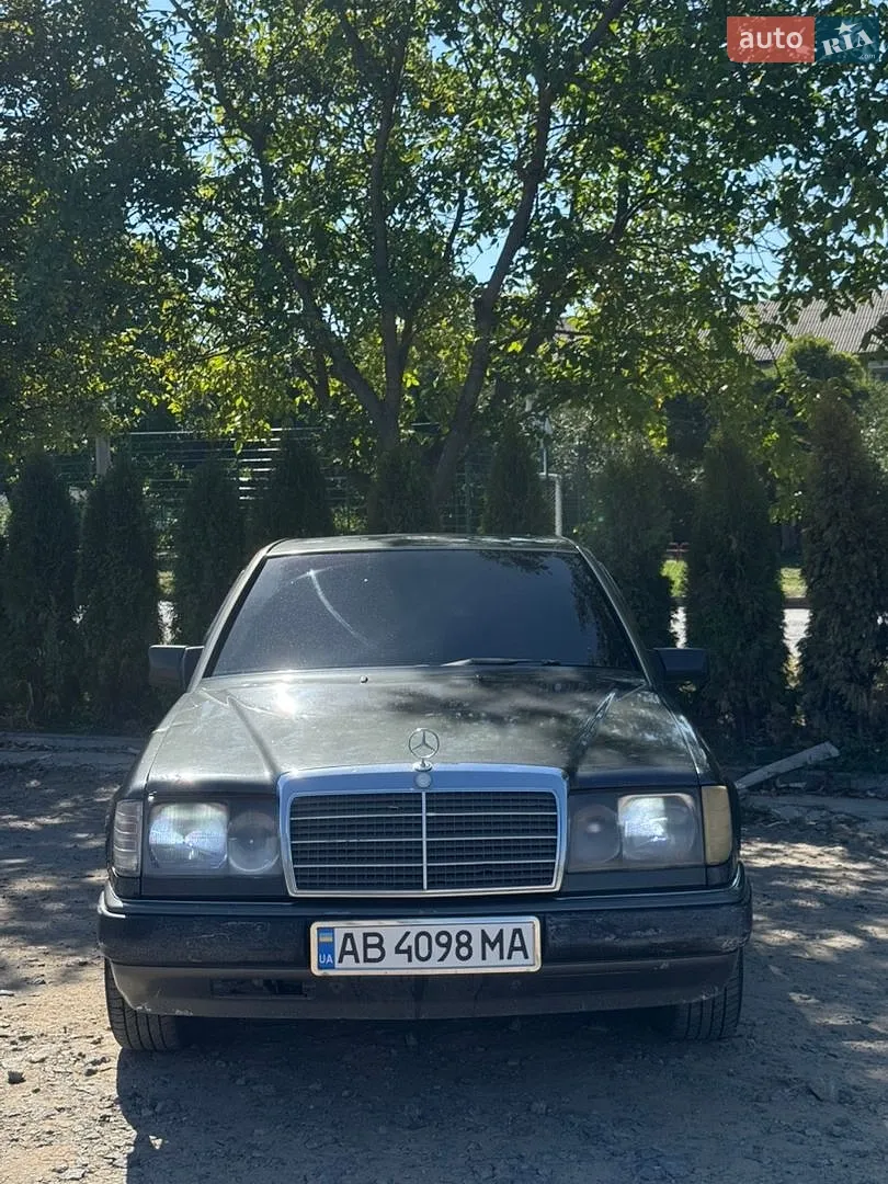 Mercedes-Benz E-Class, 1992