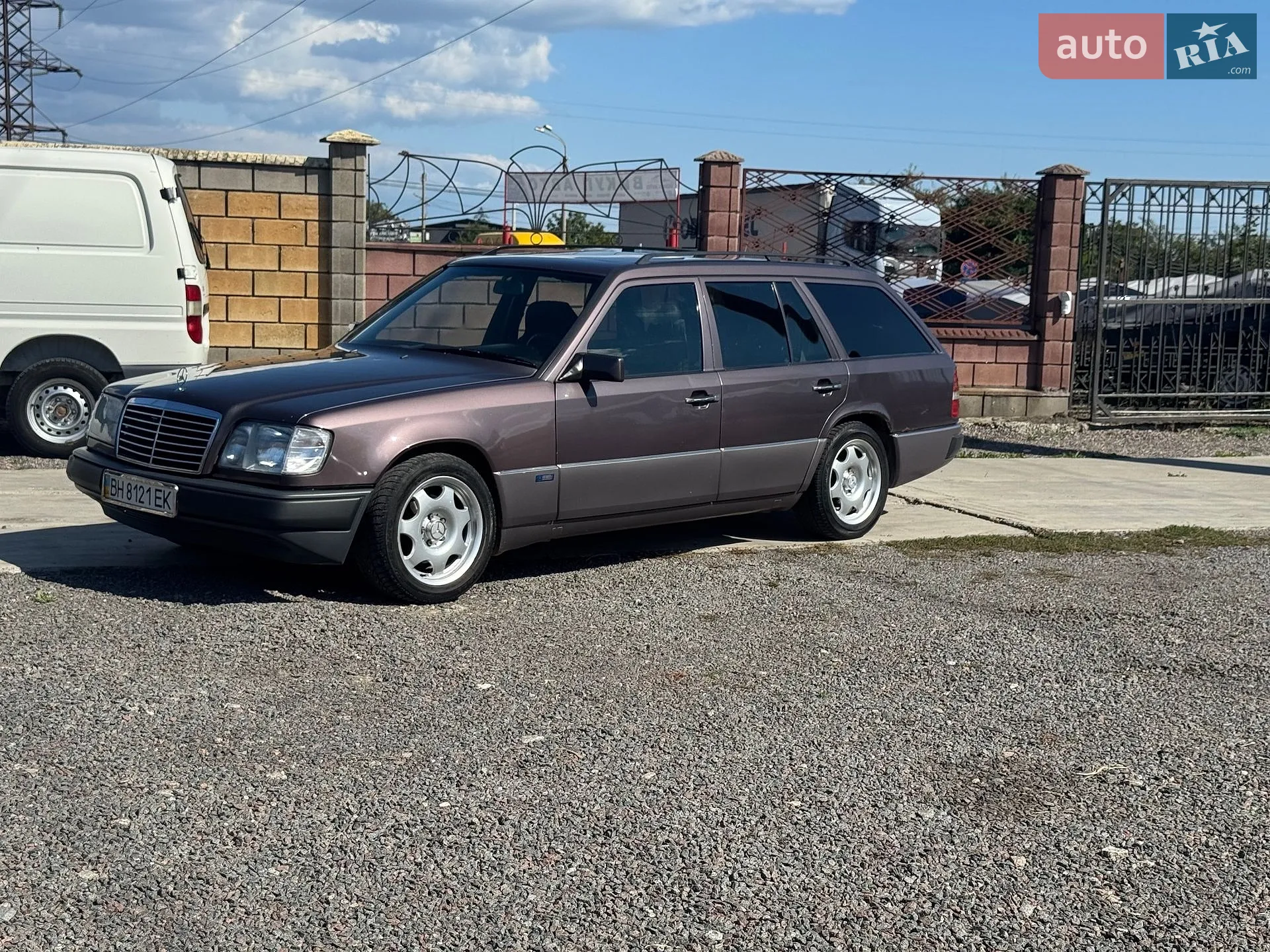 Mercedes-Benz E-Class, 1991