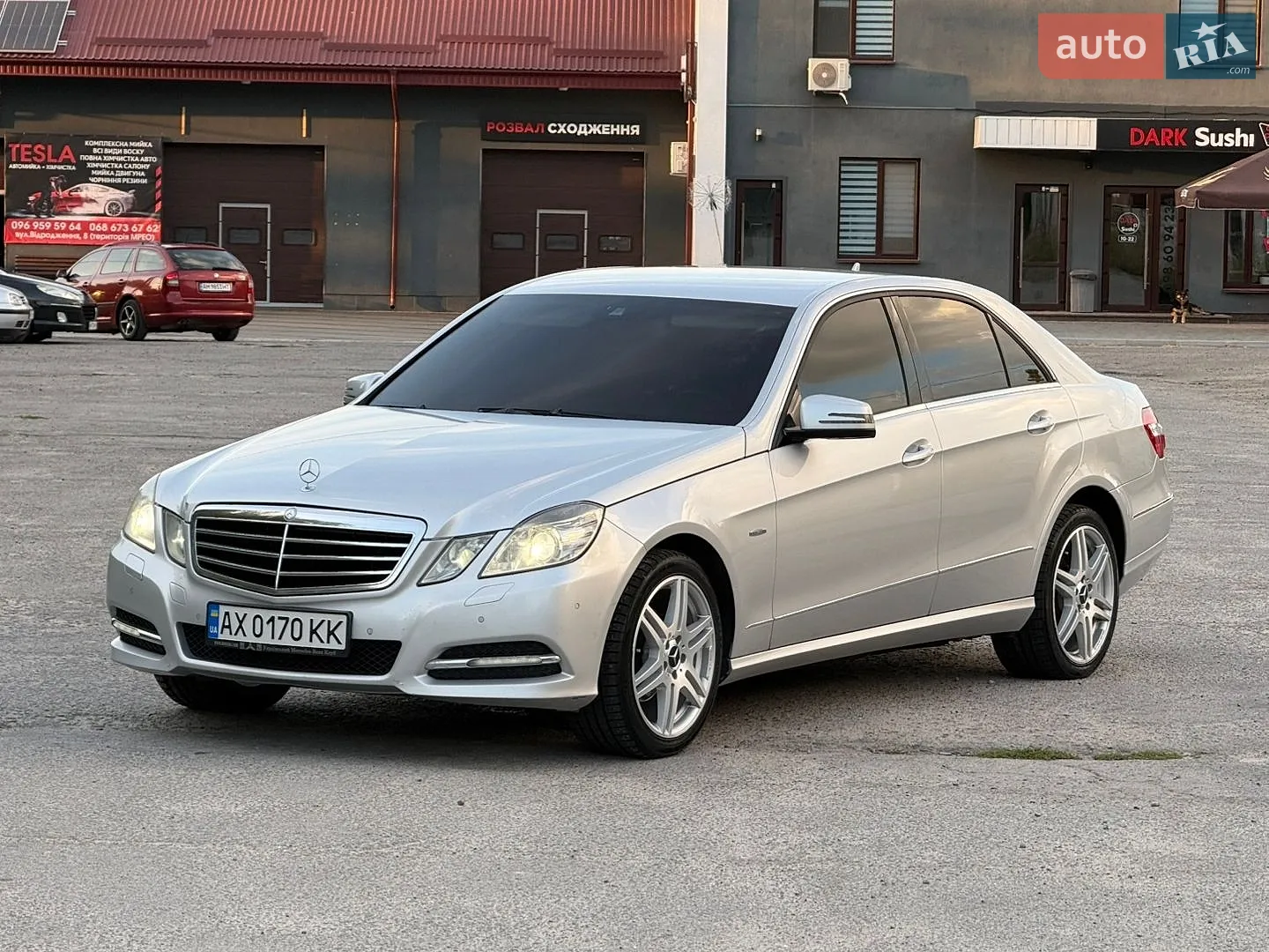 Mercedes-Benz E-Class, 2011