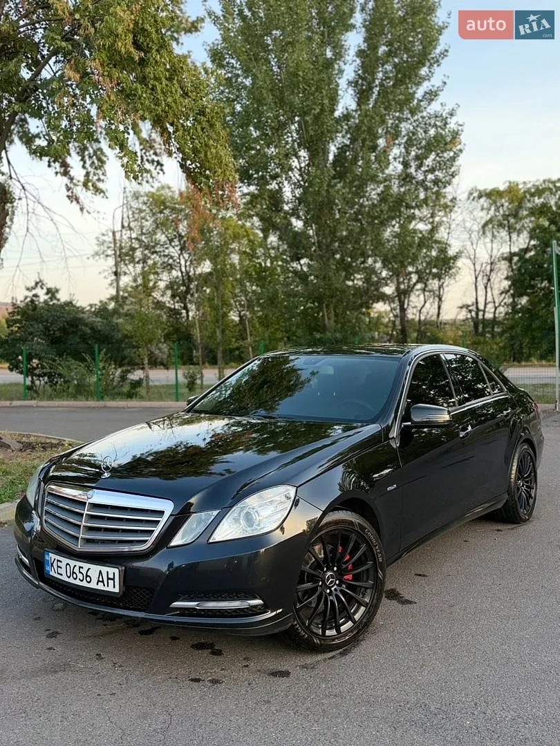 Mercedes-Benz E-Class, 2011