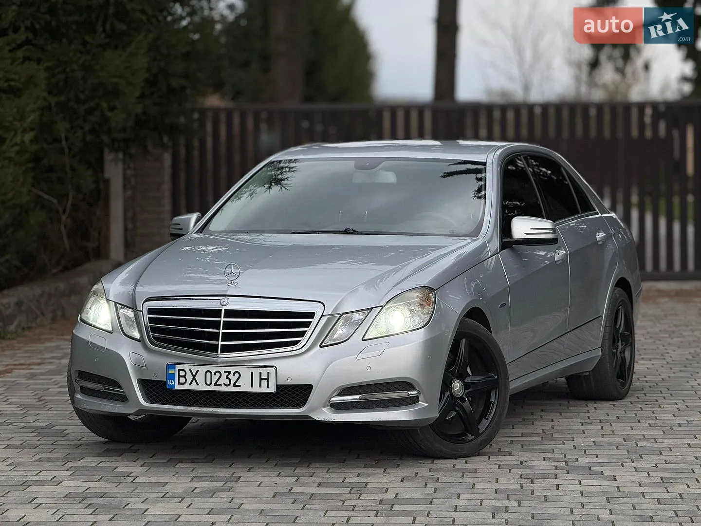 Mercedes-Benz E-Class, 2011