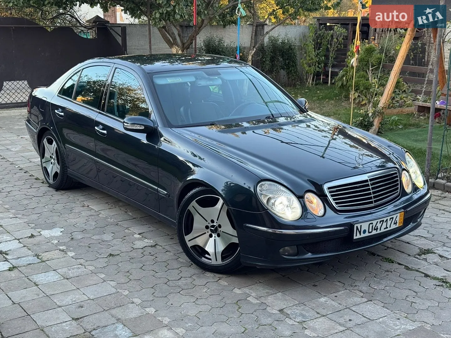 Mercedes-Benz E-Class, 2004
