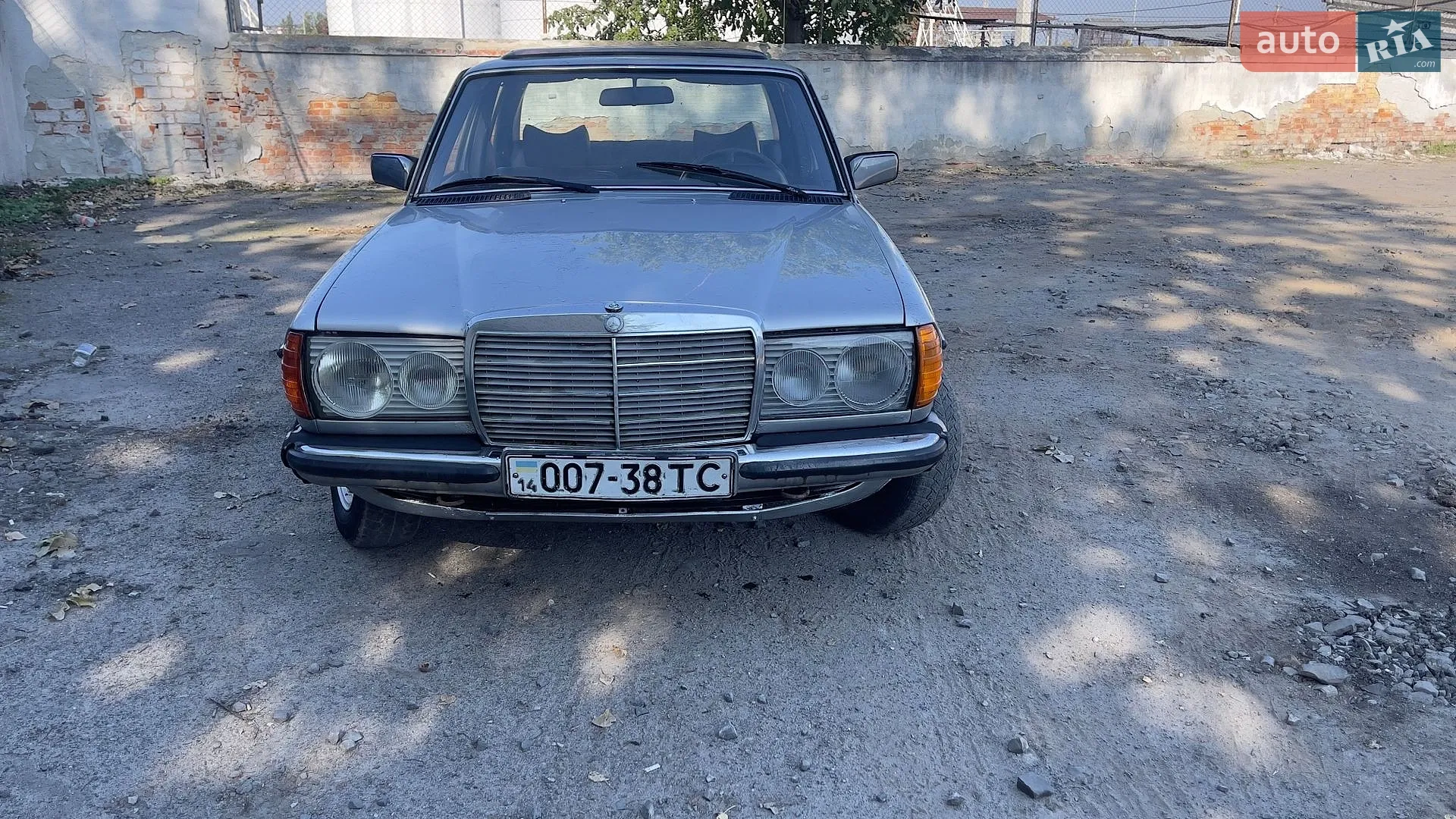 Mercedes-Benz E-Class, 1979