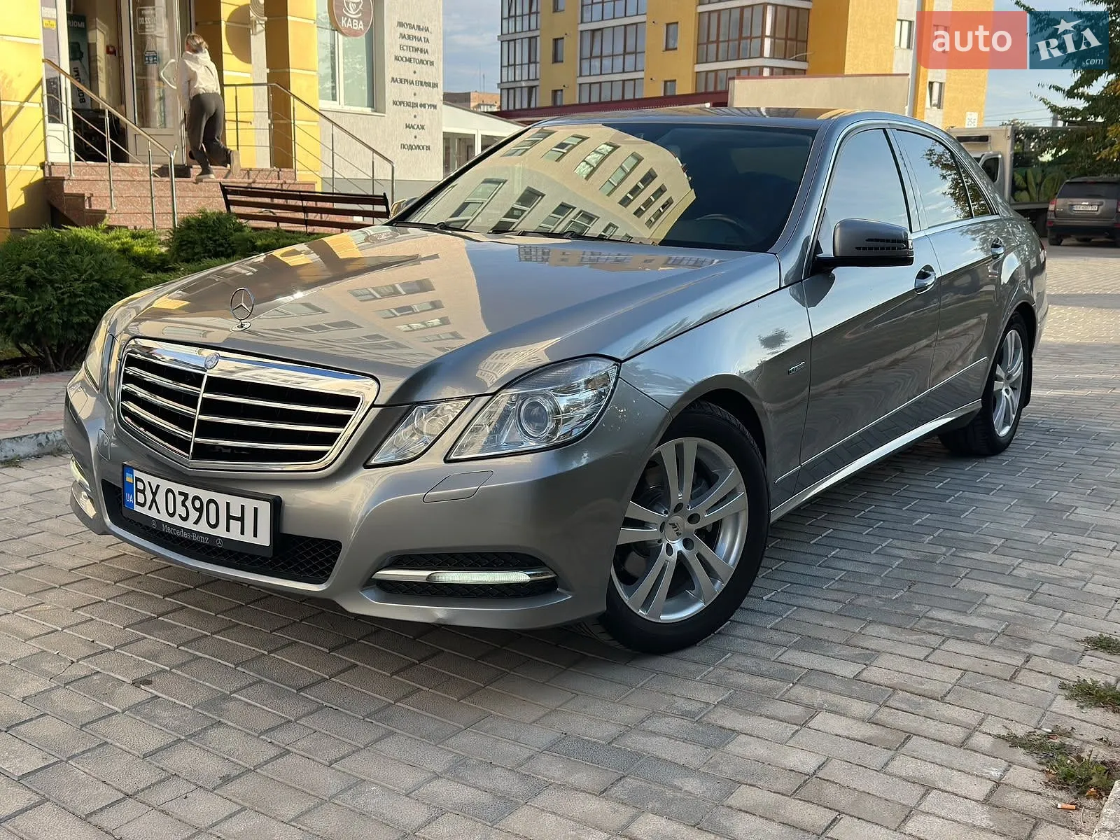 Mercedes-Benz E-Class, 2011