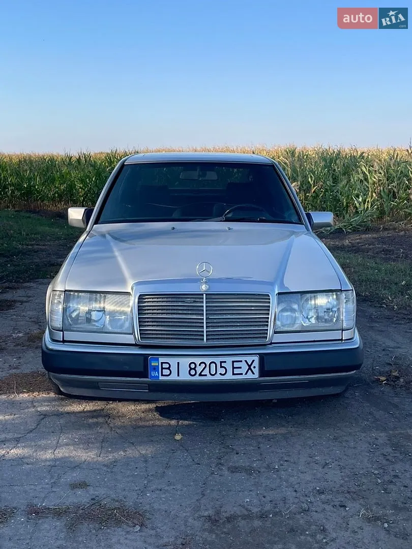 Mercedes-Benz E-Class, 1992