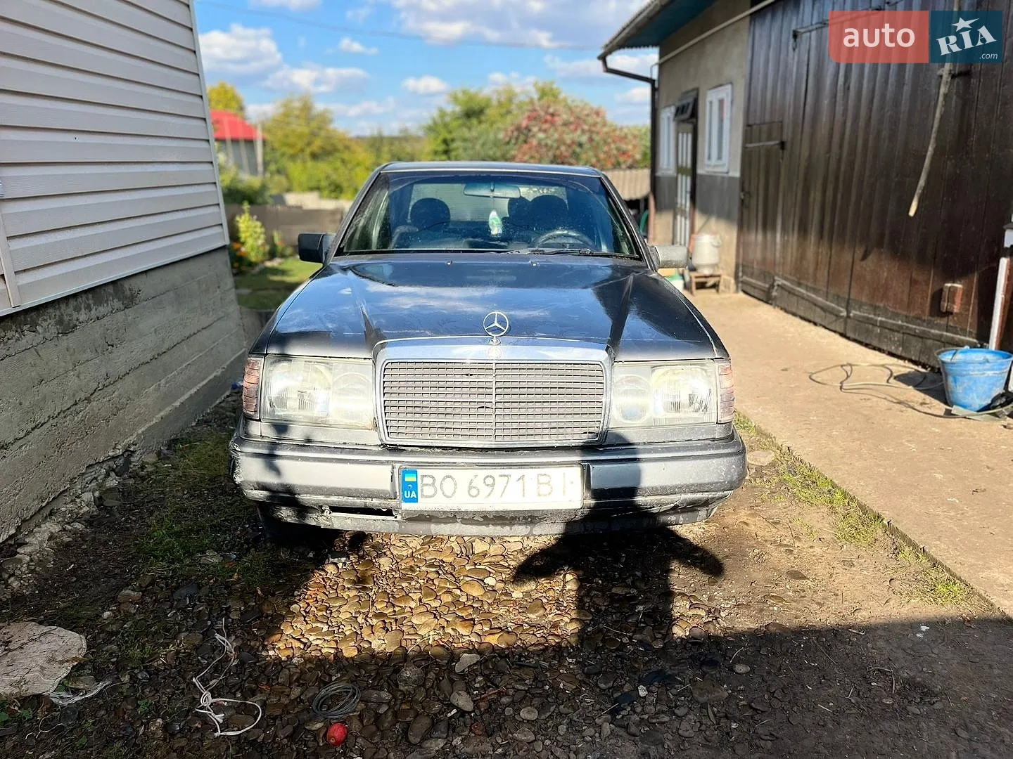 Mercedes-Benz E-Class, 1988