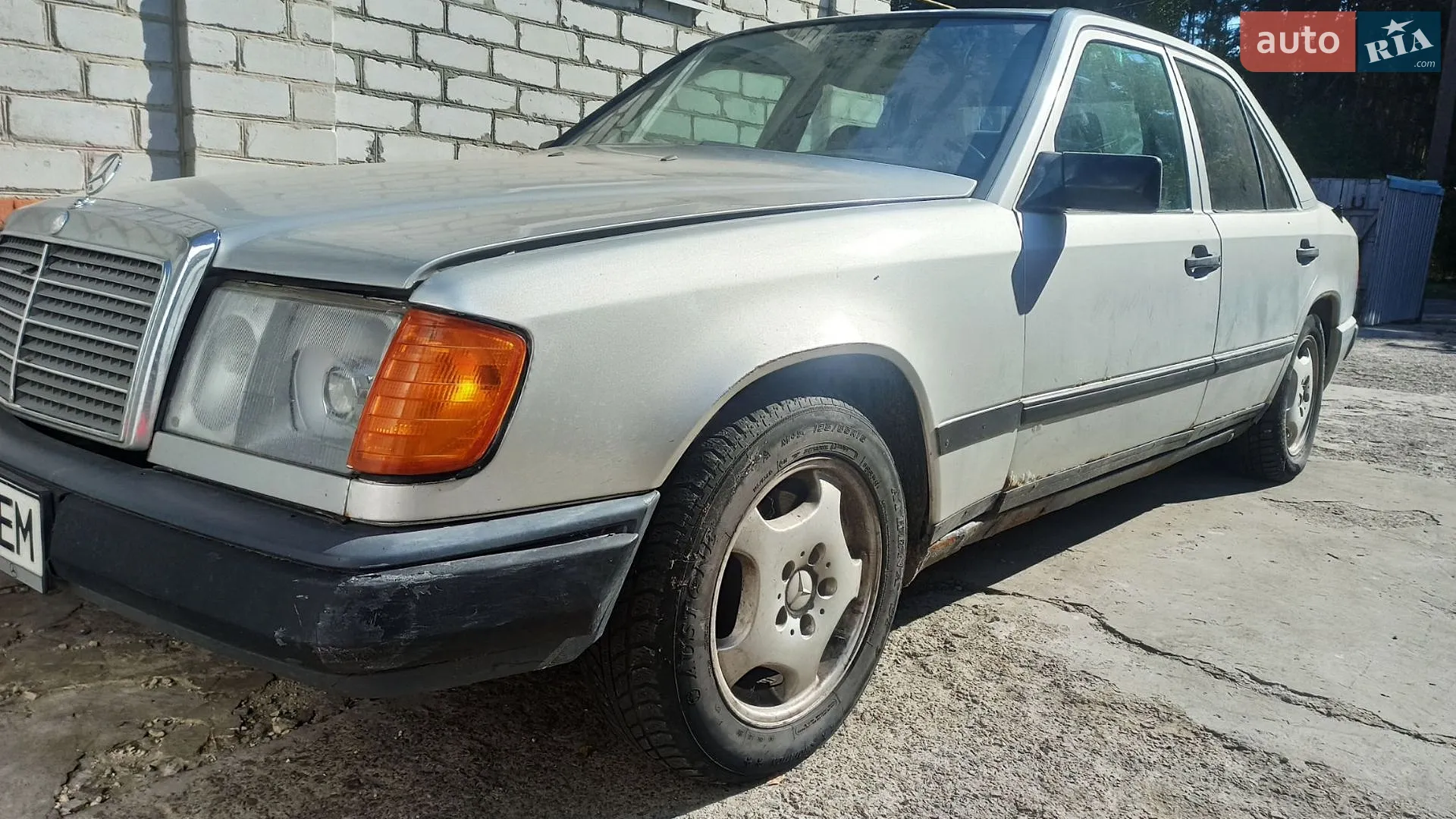 Mercedes-Benz E-Class, 1986