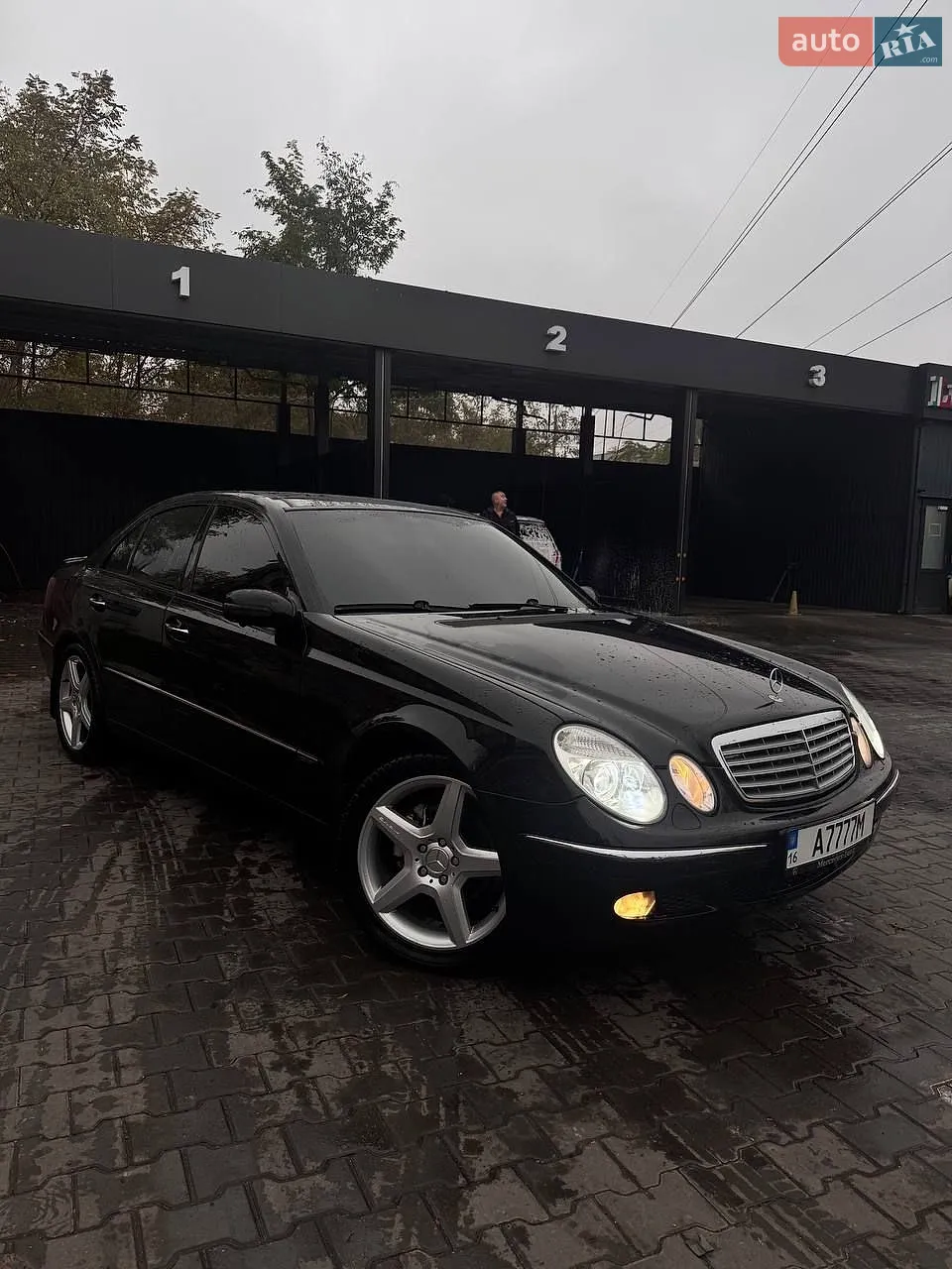 Mercedes-Benz E-Class, 2004