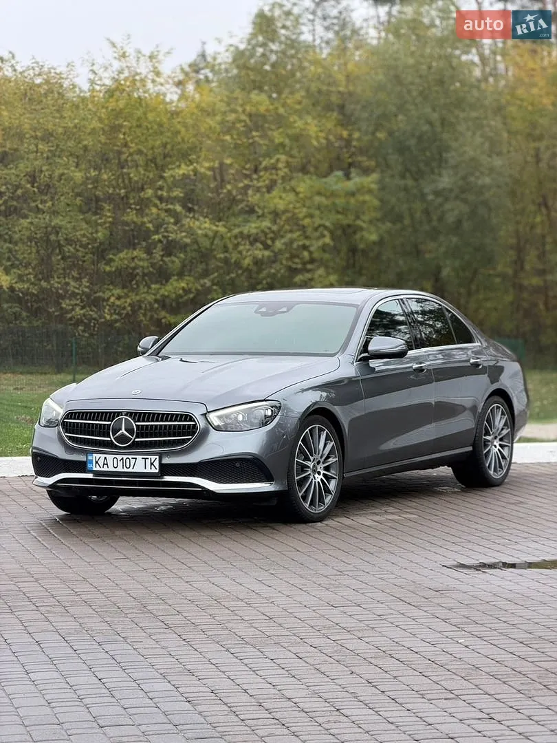 Mercedes-Benz E-Class, 2022