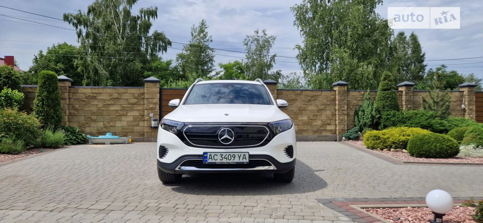 Mercedes-Benz EQB, 2023