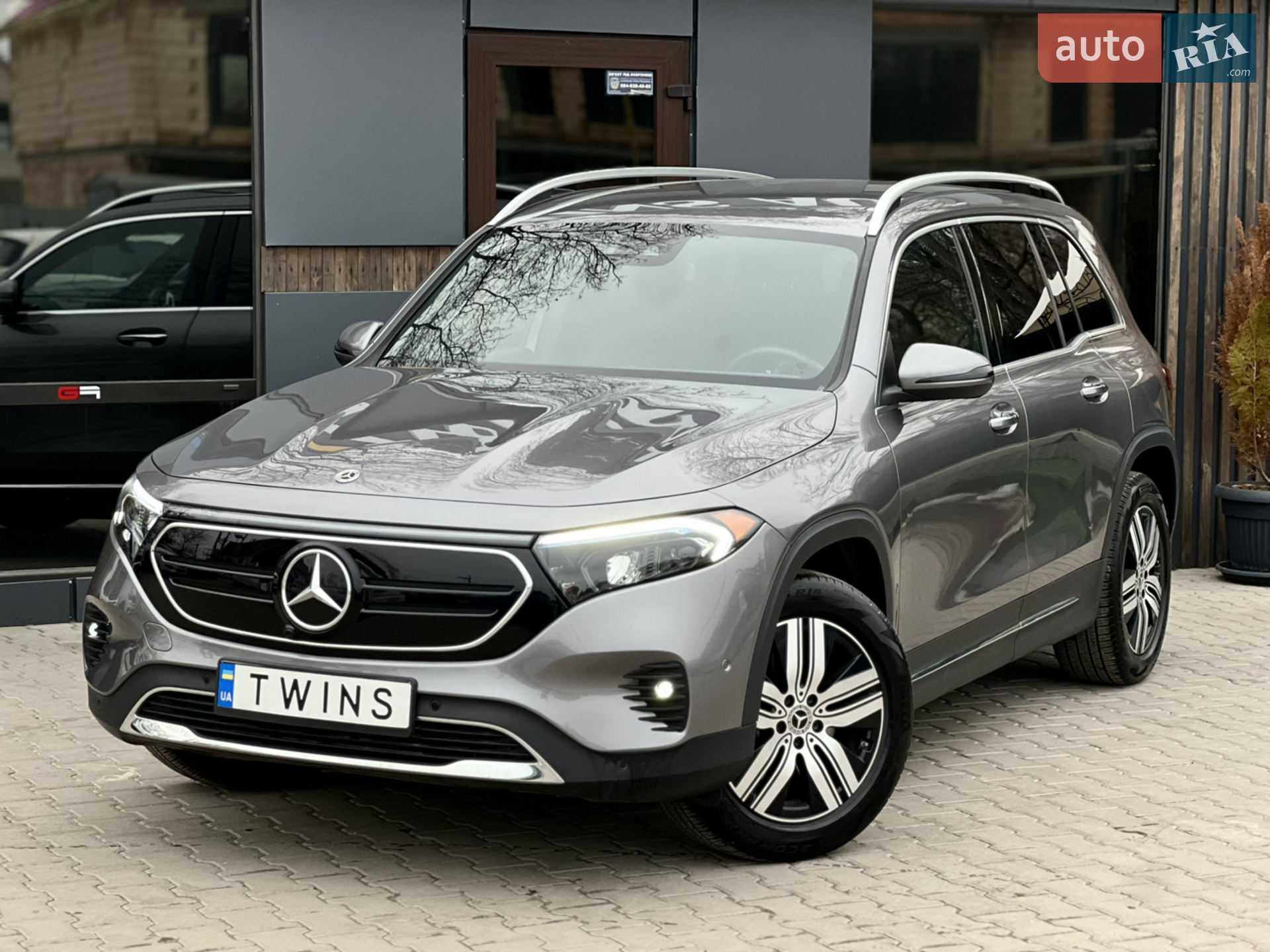 Mercedes-Benz EQB, 2023