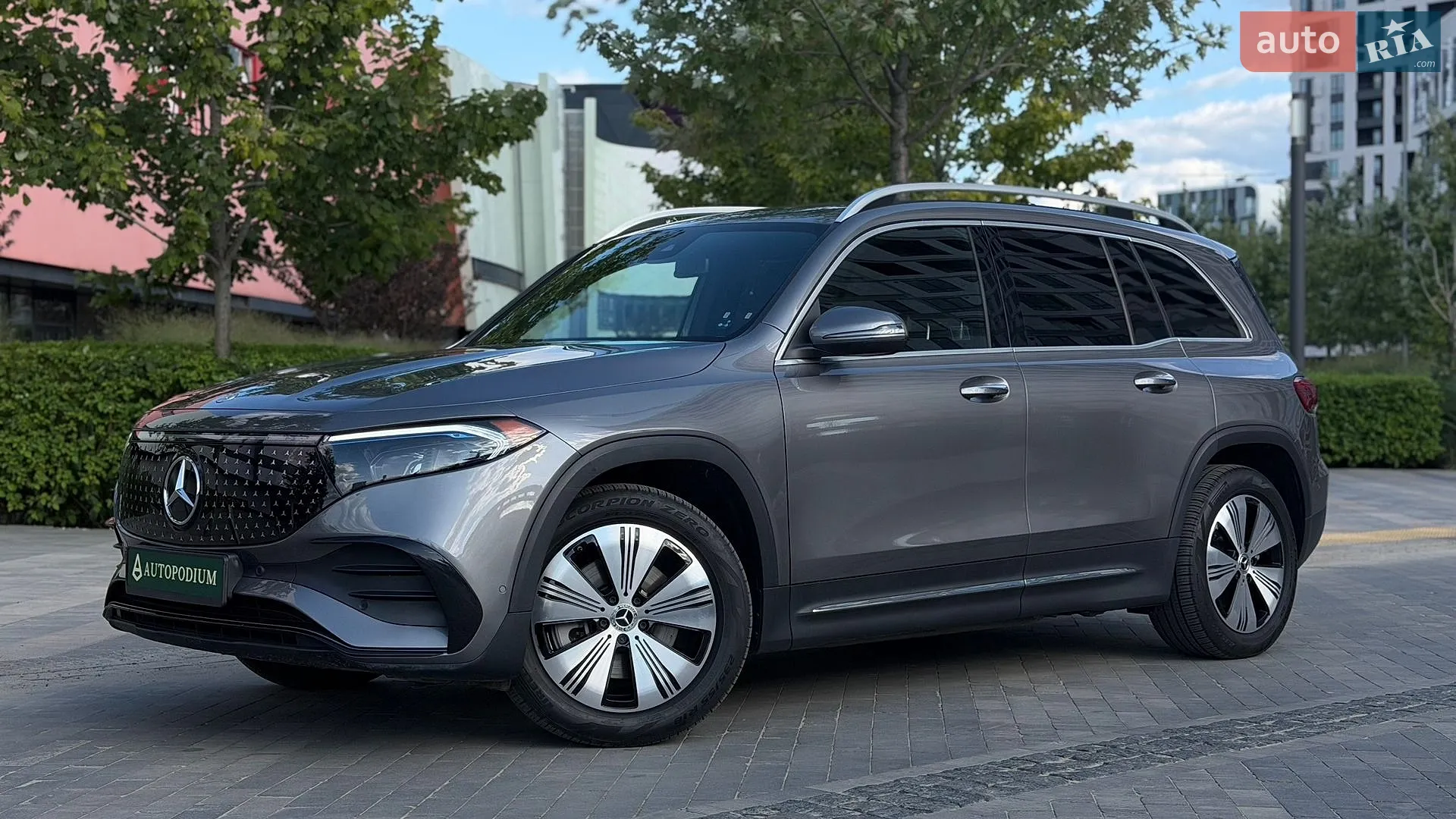 Mercedes-Benz EQB, 2023