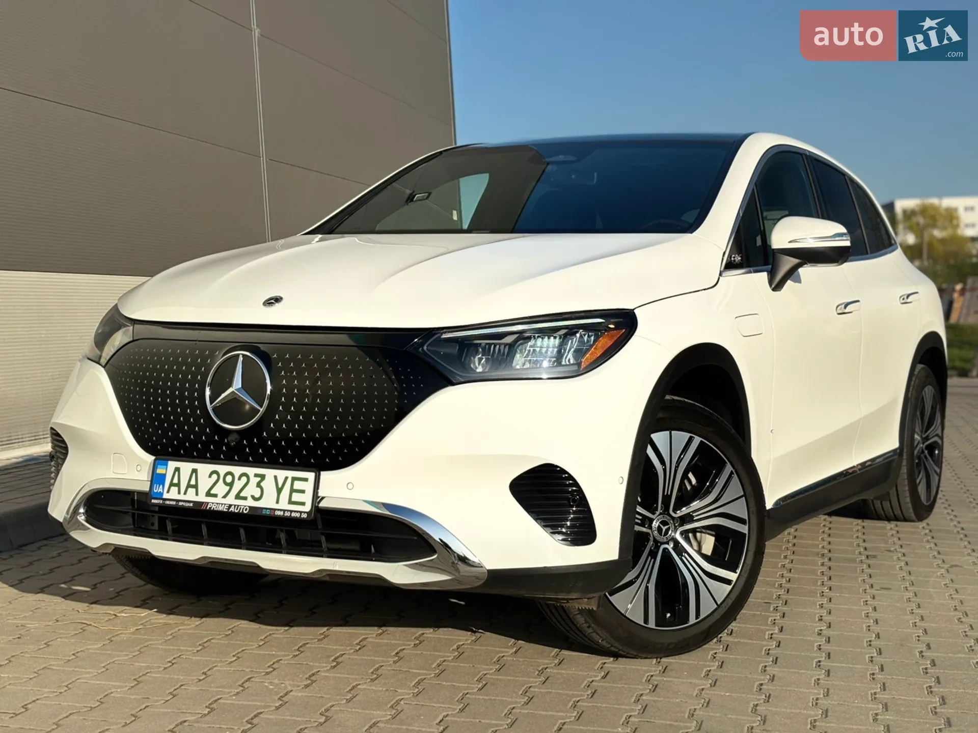 Mercedes-Benz EQE, 2024