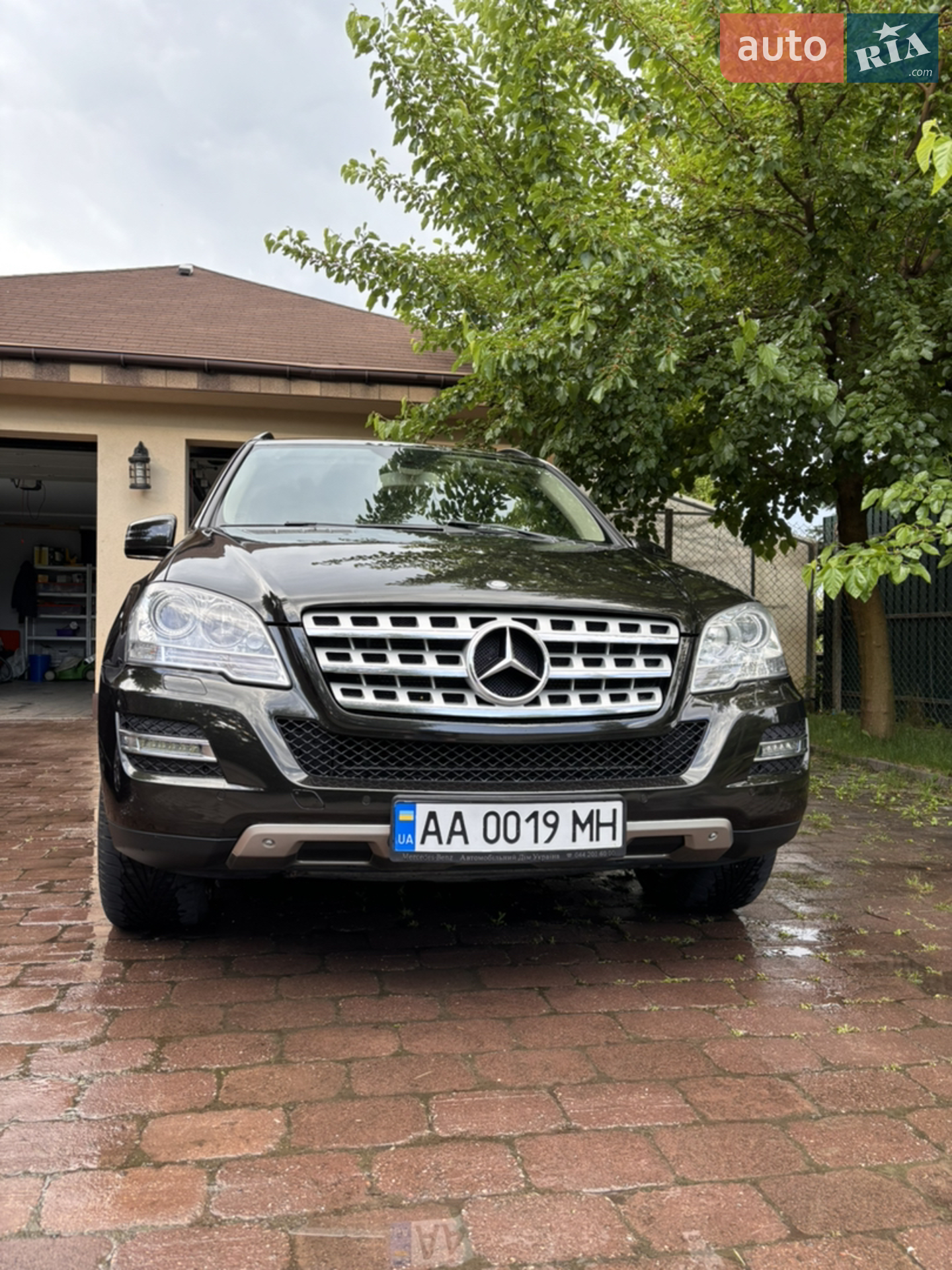 Mercedes-Benz M-Class, 2010