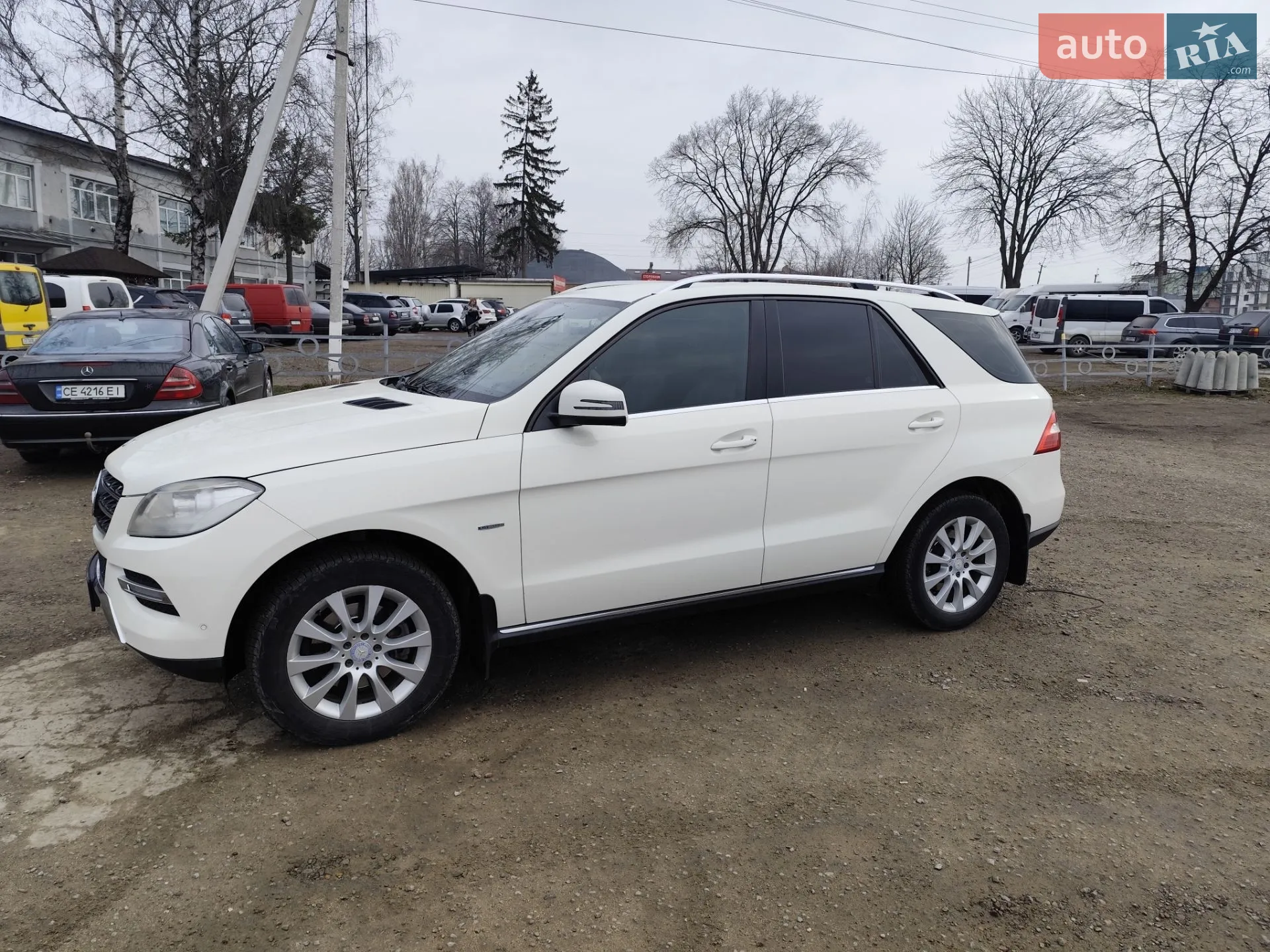 Mercedes-Benz M-Class, 2011