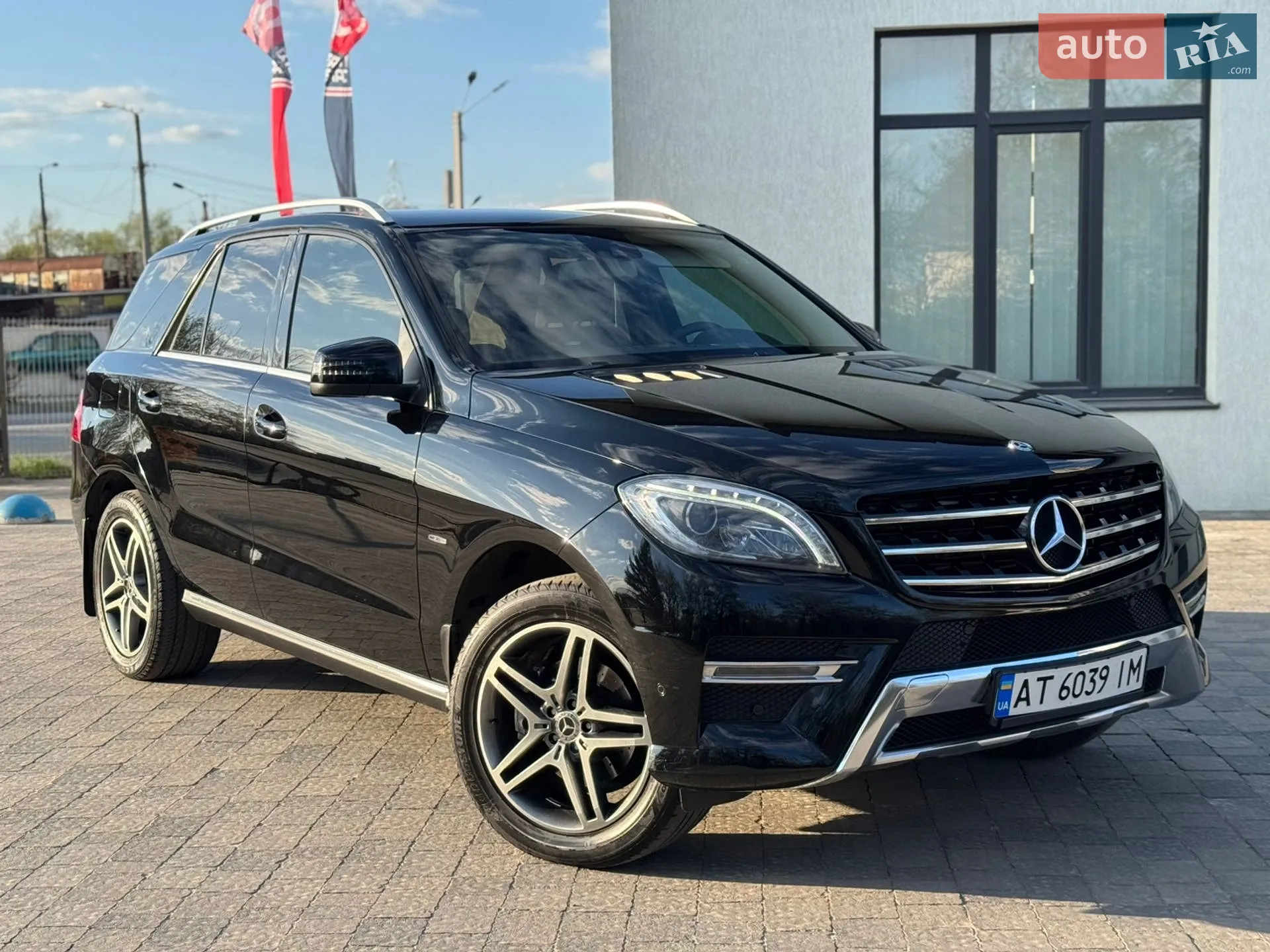 Mercedes-Benz M-Class, 2012