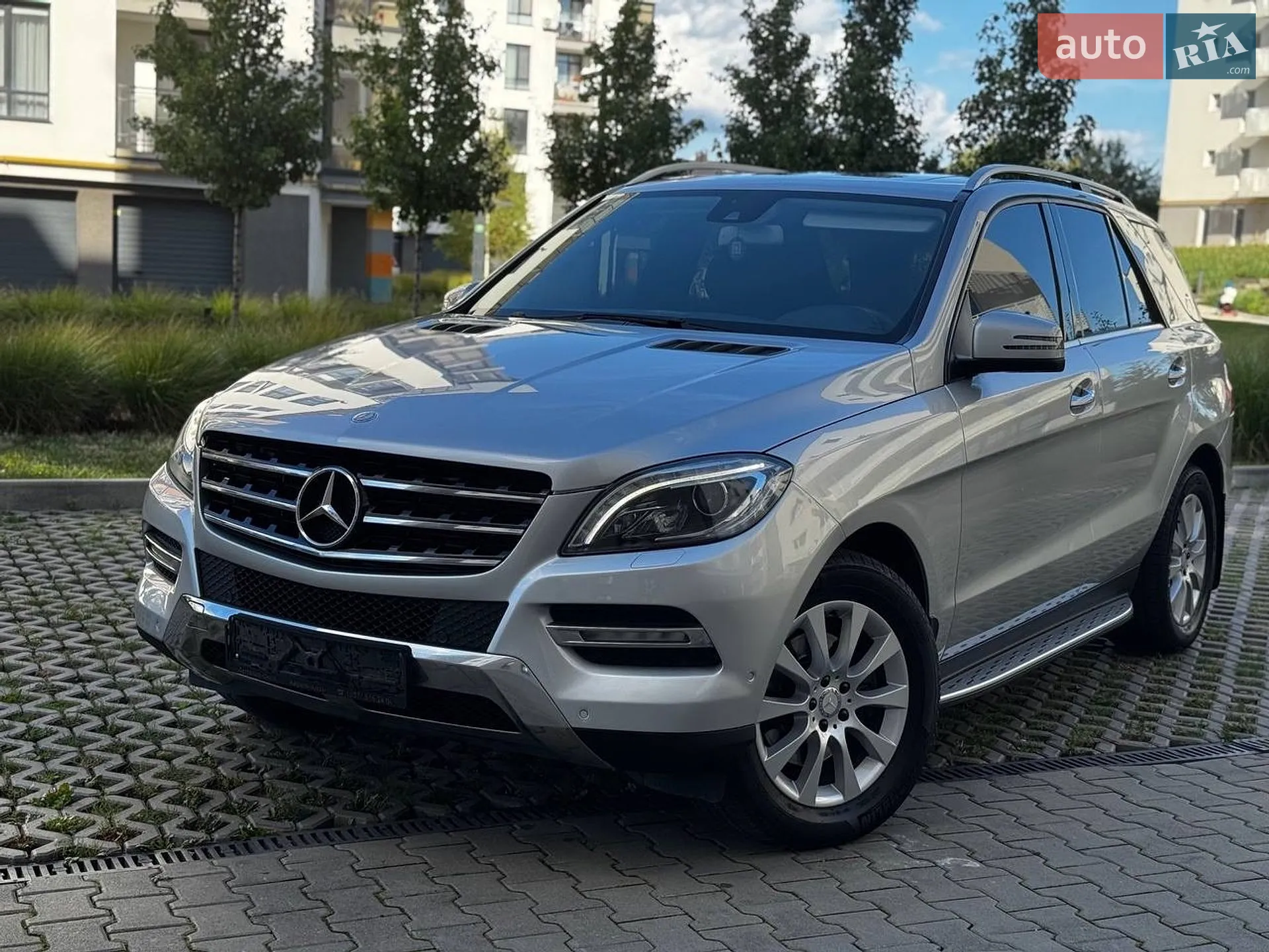 Mercedes-Benz M-Class, 2012