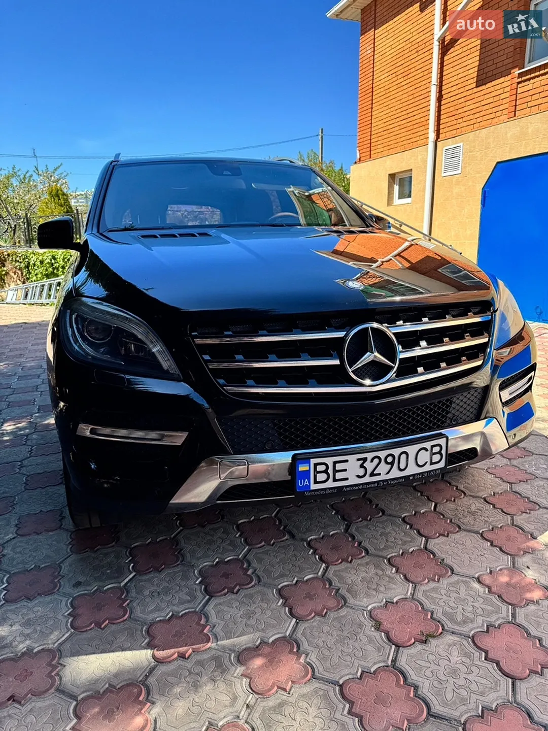 Mercedes-Benz M-Class, 2012