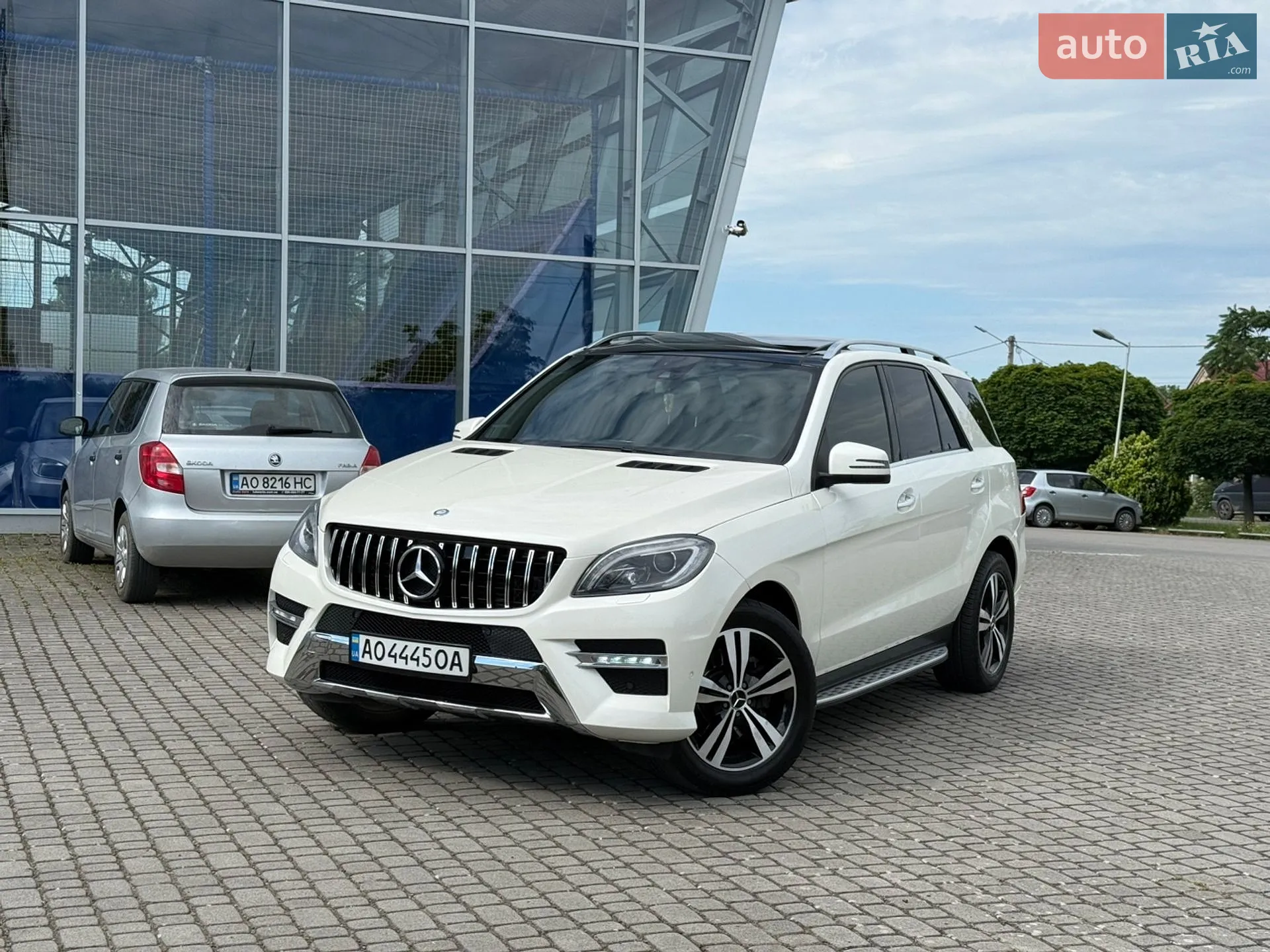 Mercedes-Benz M-Class, 2012
