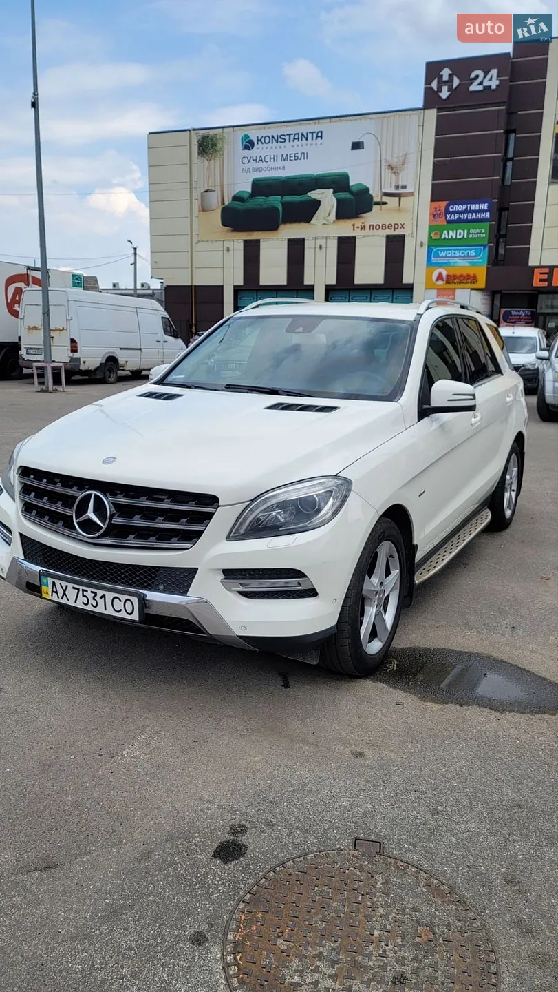 Mercedes-Benz M-Class, 2012
