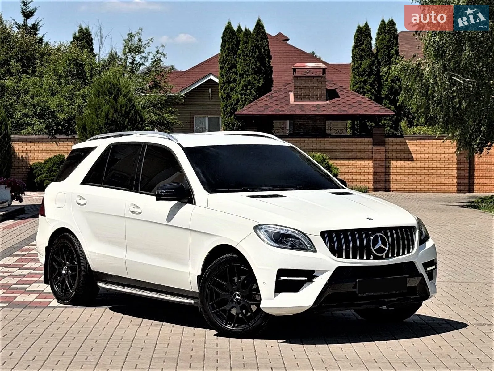 Mercedes-Benz M-Class, 2013