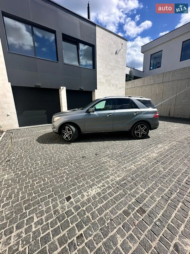 Mercedes-Benz M-Class, 2011