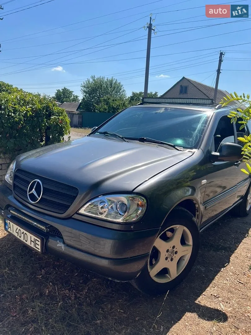 Mercedes-Benz M-Class, 1997