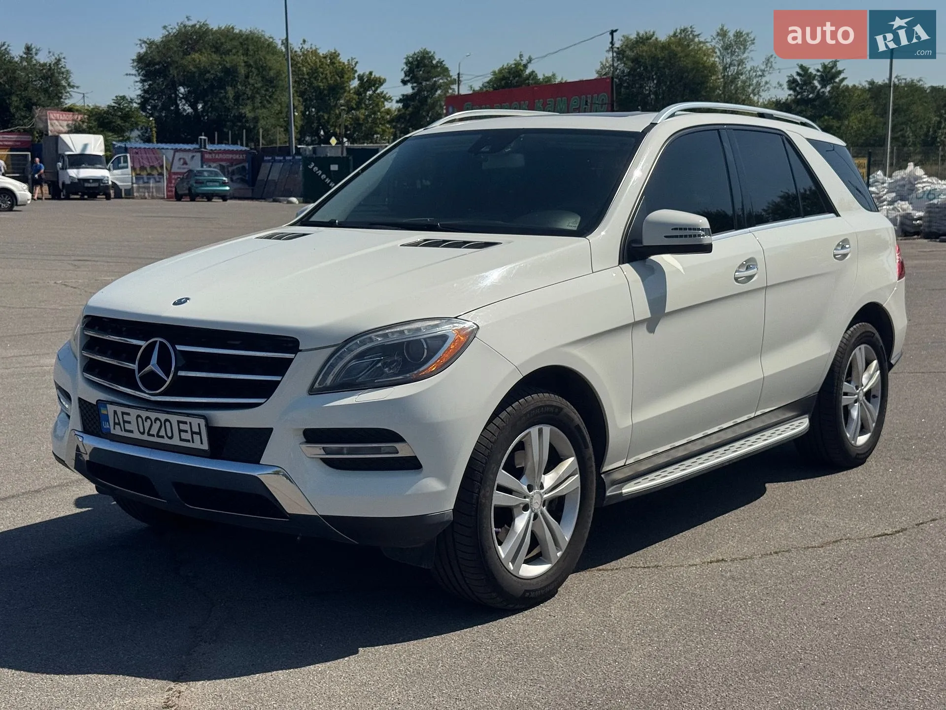 Mercedes-Benz M-Class, 2012