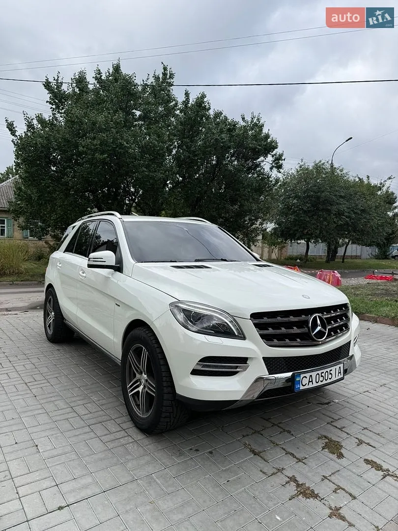 Mercedes-Benz M-Class, 2012
