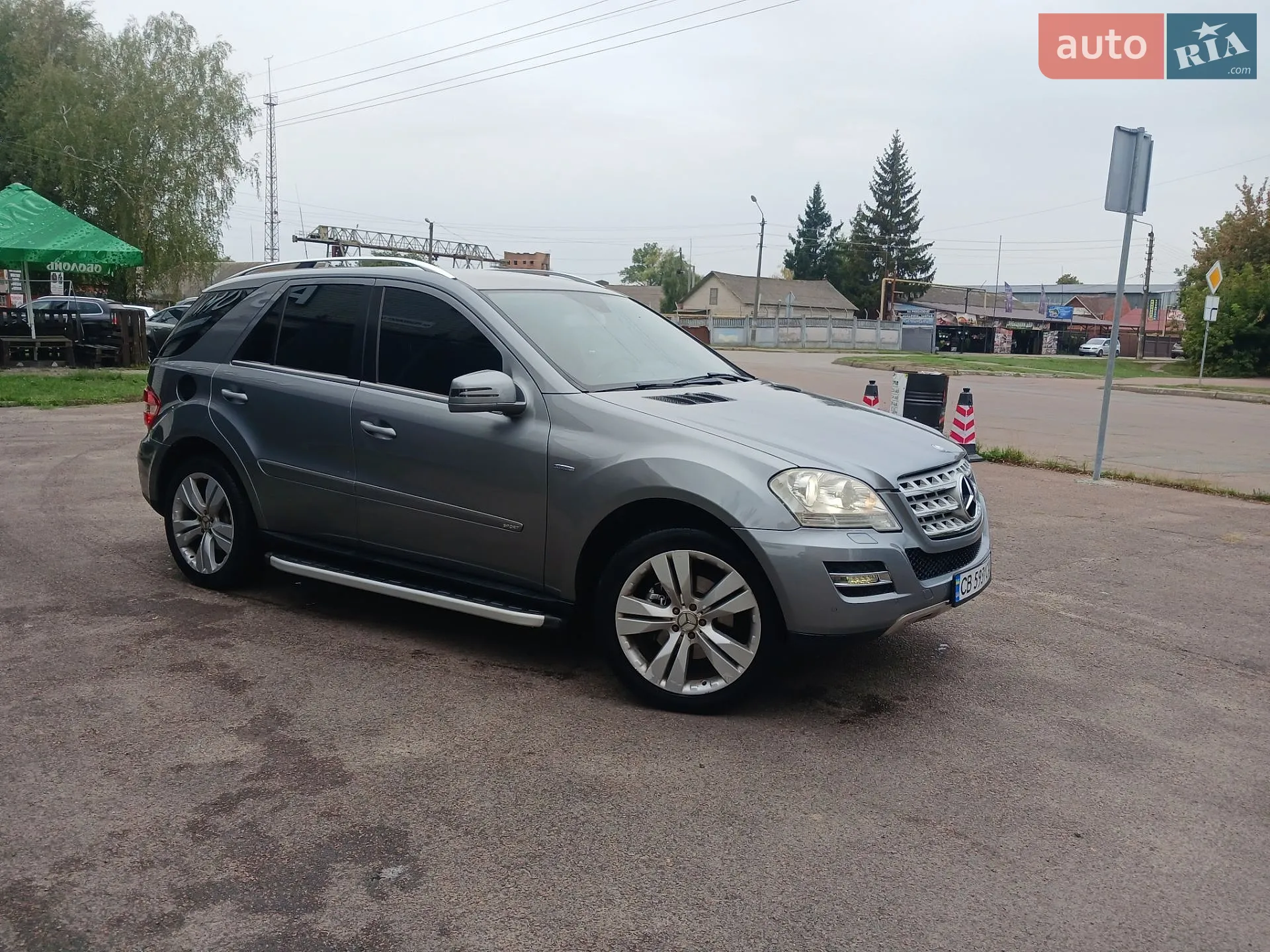 Mercedes-Benz M-Class, 2011