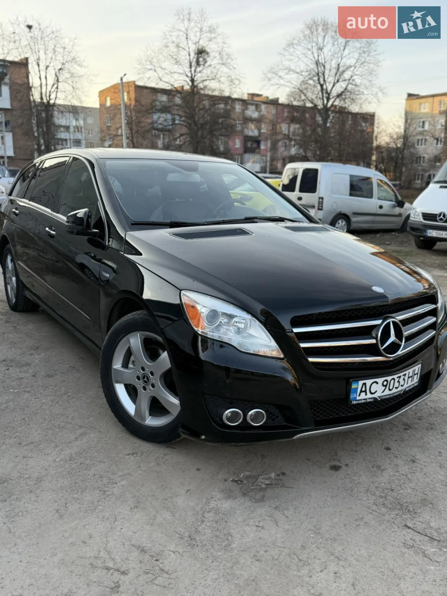 Mercedes-Benz R-Class, 2011