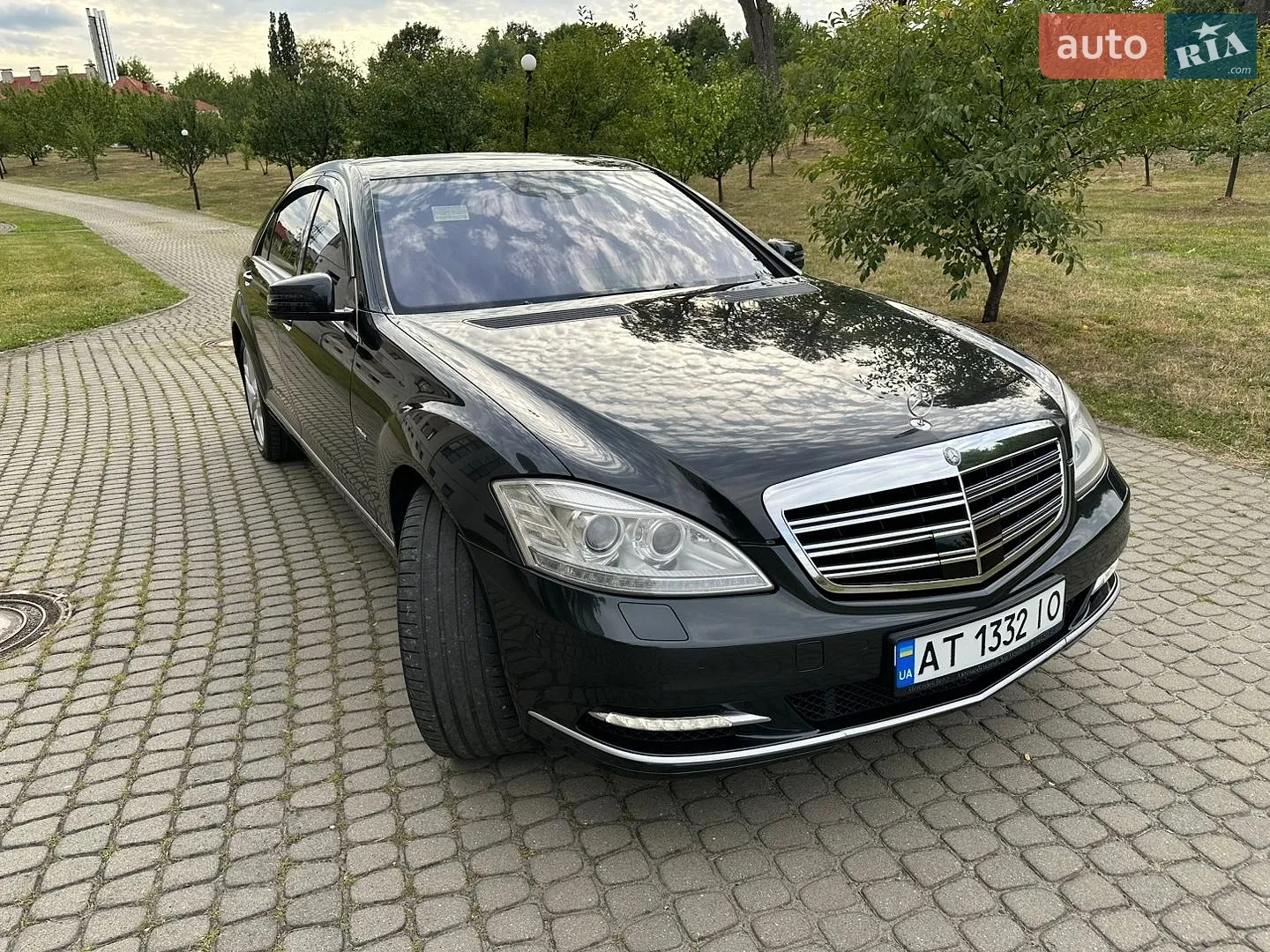 Mercedes-Benz S-Class, 2011