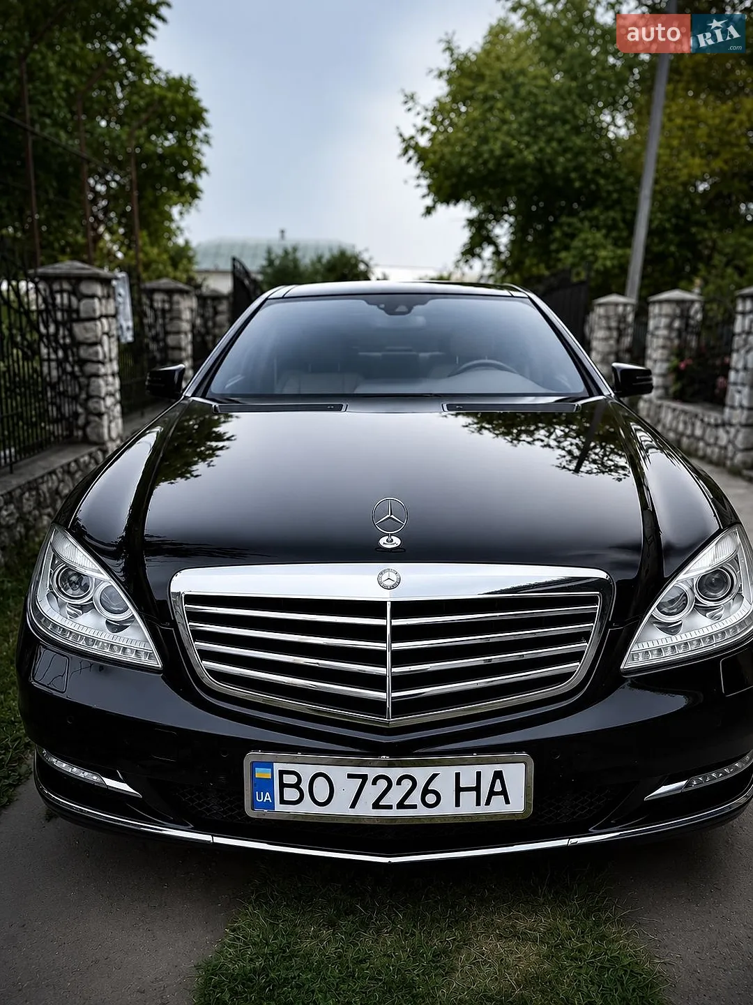 Mercedes-Benz S-Class, 2011