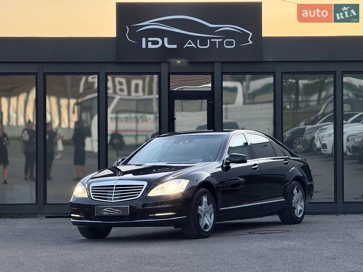 Mercedes-Benz S-Class, 2011