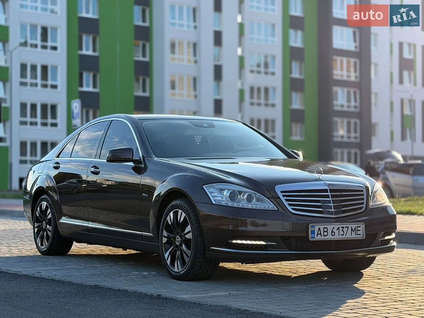 Mercedes-Benz S-Class, 2011