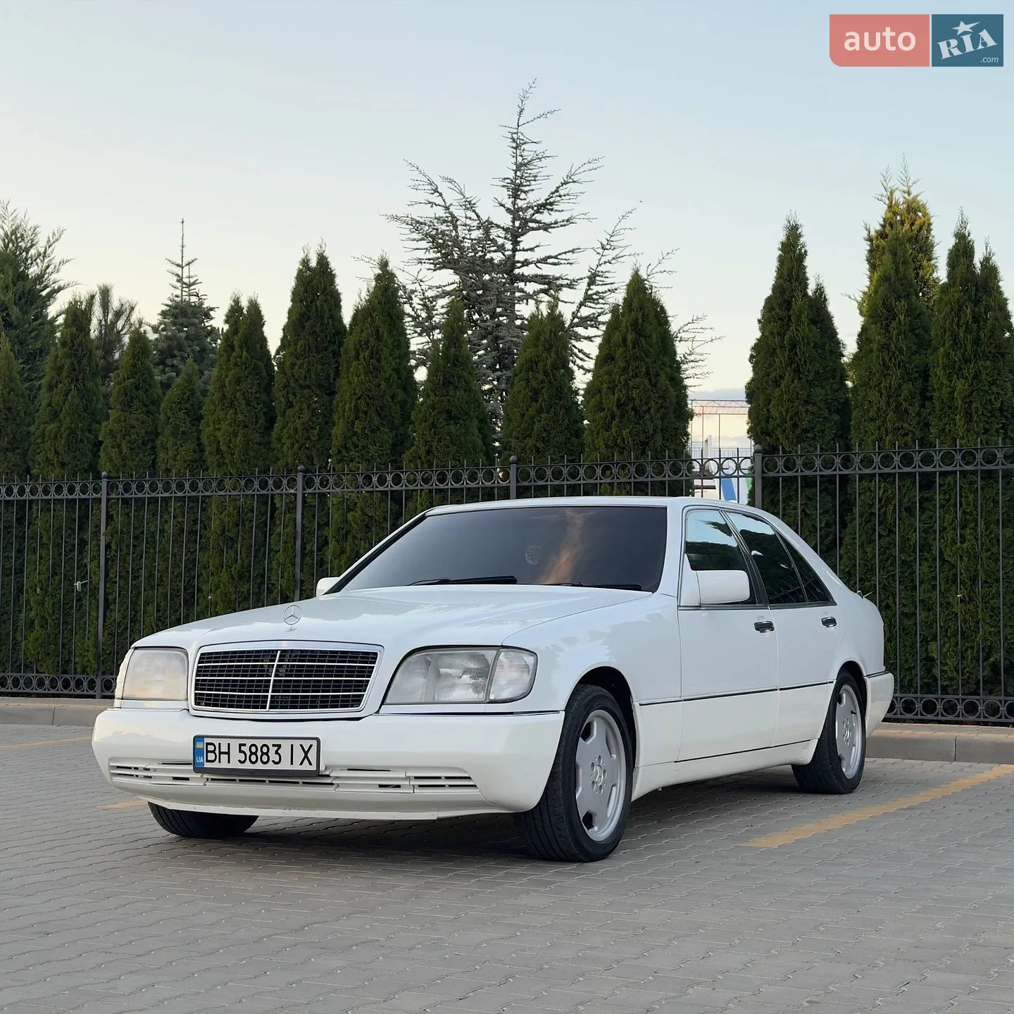 Mercedes-Benz S-Class, 1993