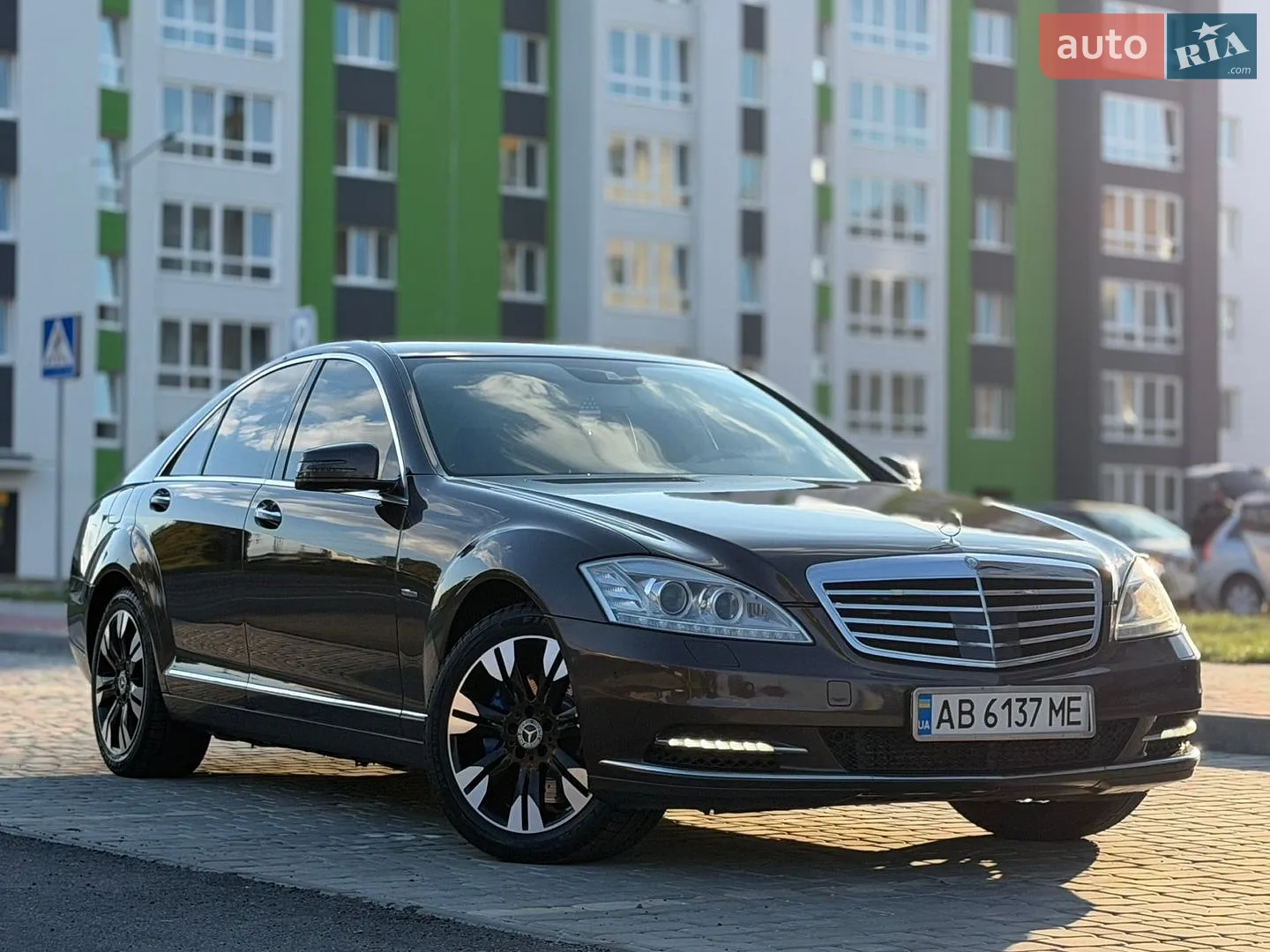 Mercedes-Benz S-Class, 2011