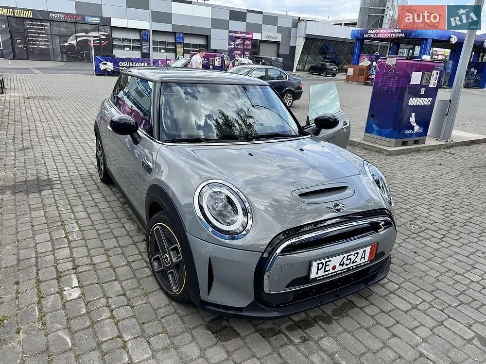MINI Cooper 2022 — 1