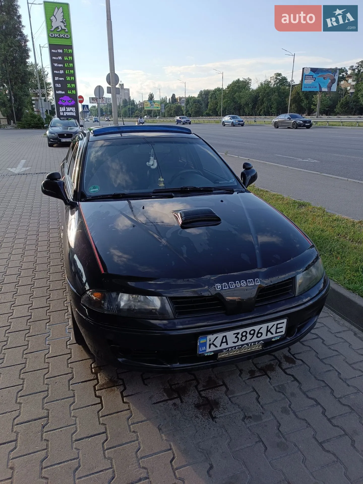 Mitsubishi Carisma, 2003