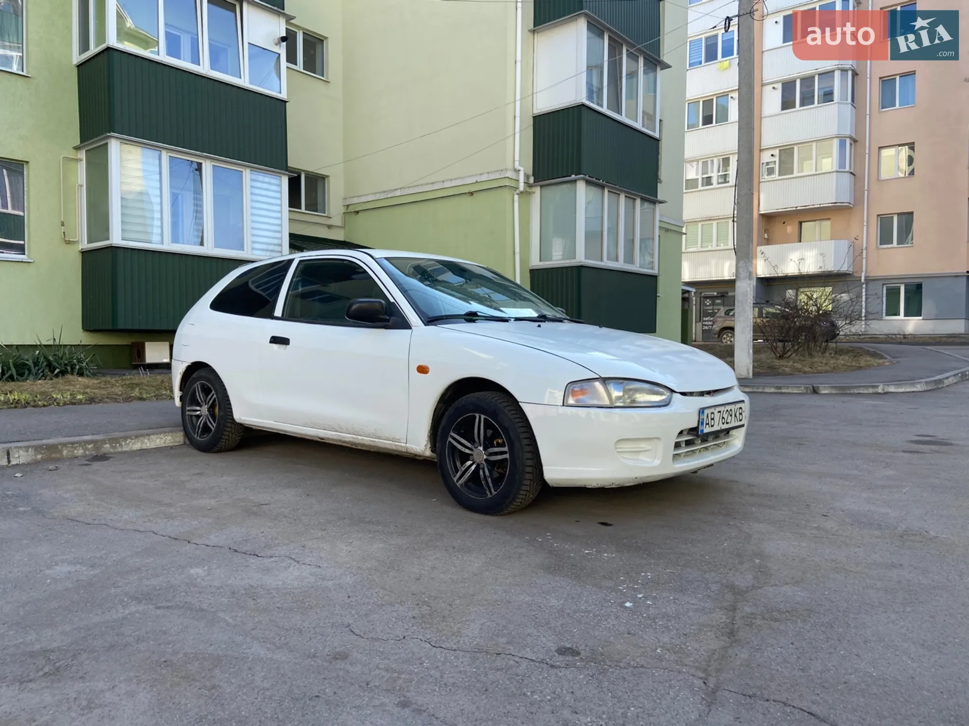 Mitsubishi Colt, 1996
