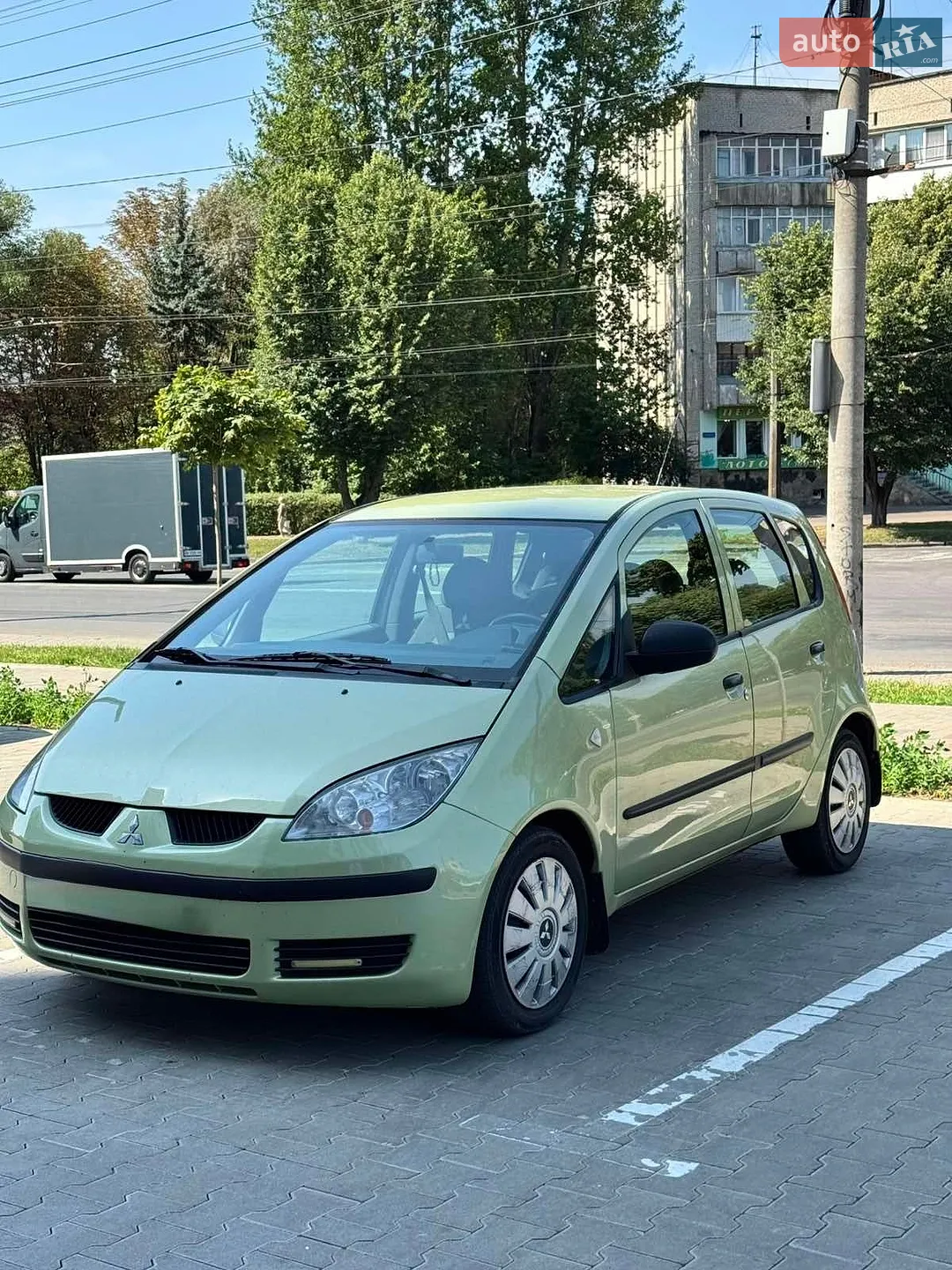 Mitsubishi Colt, 2004