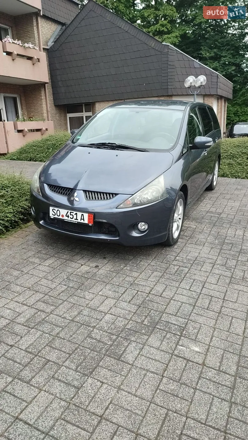 Mitsubishi Grandis, 2005