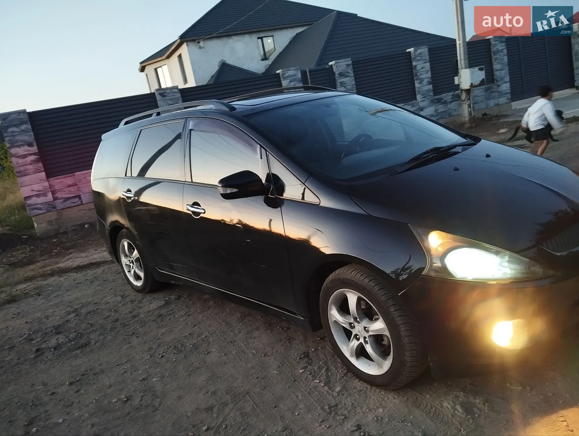 Mitsubishi Grandis, 2005