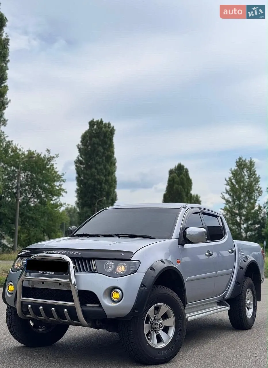 Mitsubishi L 200, 2008