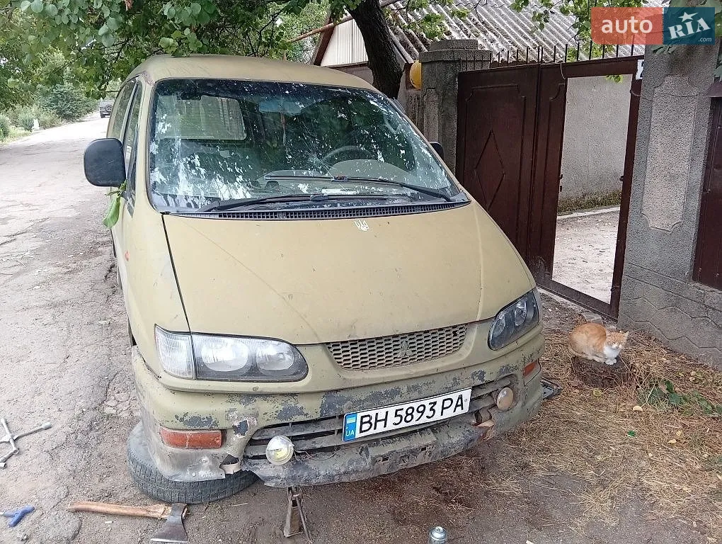 Mitsubishi L 400, 2000