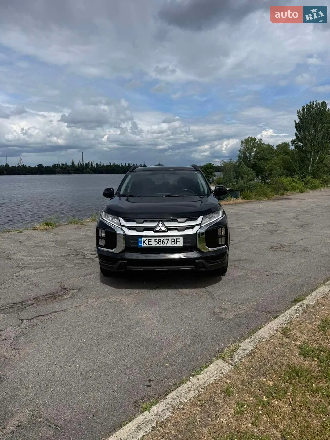 Mitsubishi Outlander Sport, 2020