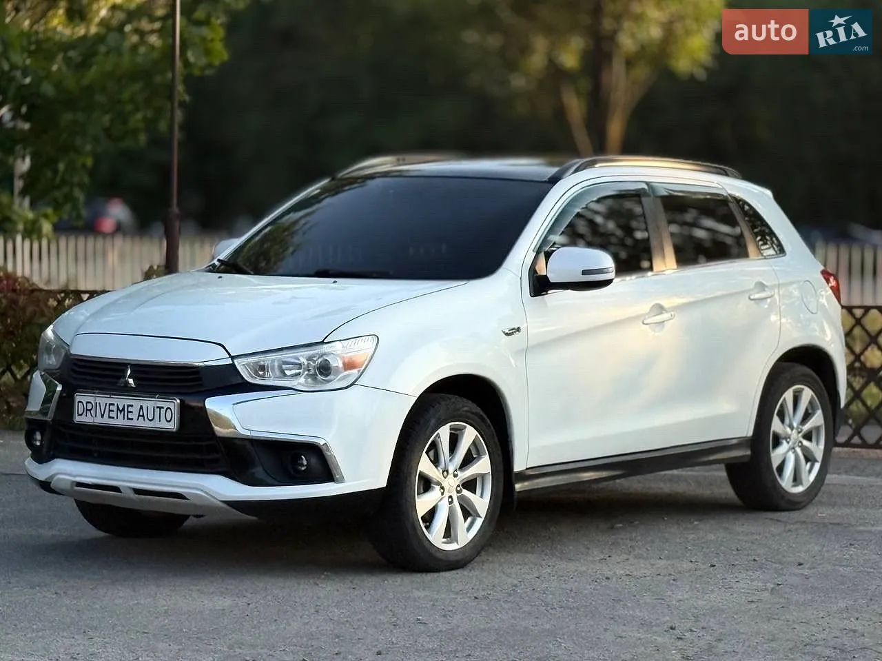Mitsubishi Outlander Sport, 2015